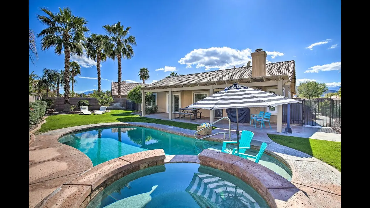 La Quinta Desert Oasis vacation getaway (video)